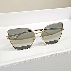 Fendi Mirrored Sunglasses
